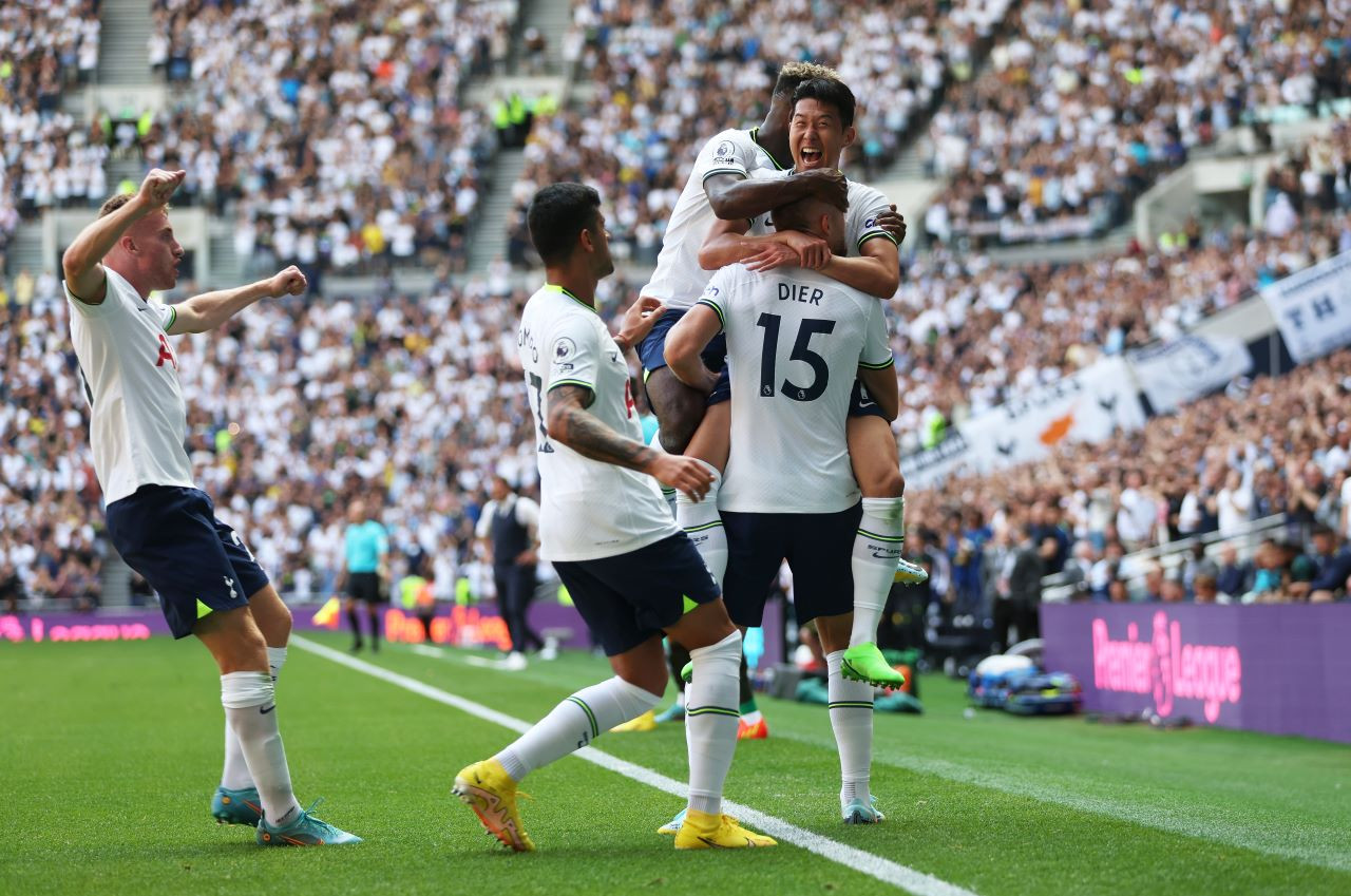 Tottenham Hotspur FC Premier League Football Match at Tottenham Hotspur Stadium - Photo 1 of 12